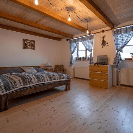 Prizemi Vesnicke Usedlosti - Cozy Village Homestead Vidov Eksteriør billede