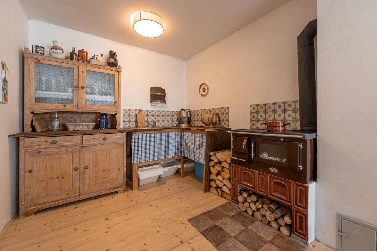 Prizemi Vesnicke Usedlosti - Cozy Village Homestead Vidov Eksteriør billede
